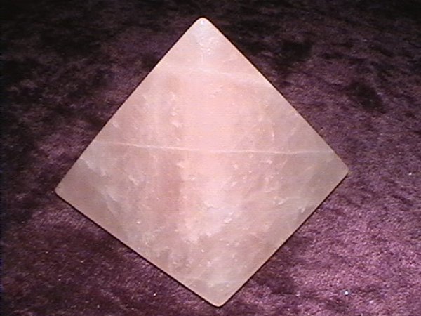 Pyramid - Rose Quartz - 50mm