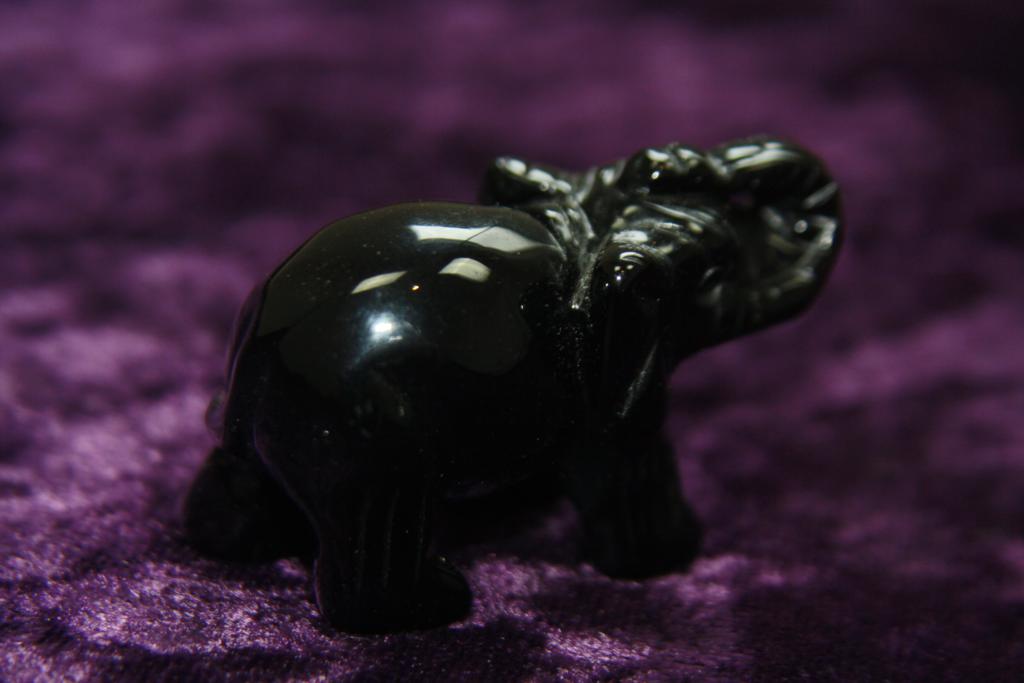 Figurine - Elephant - Black Obsidian - 50mm - Click Image to Close
