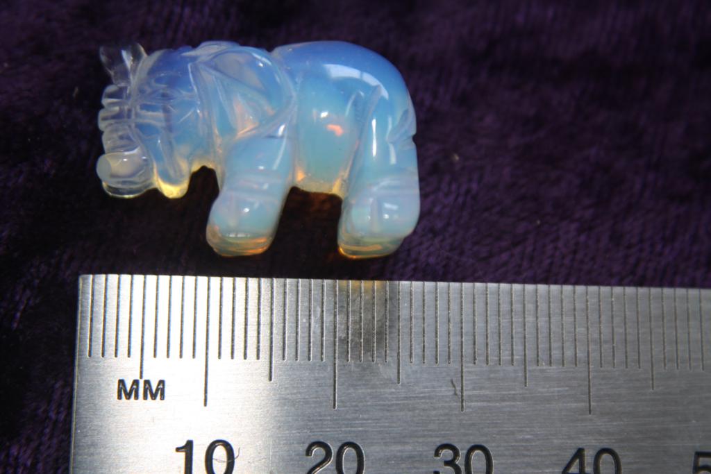 Figurine - Elephant - Opalite - 25mm - Click Image to Close