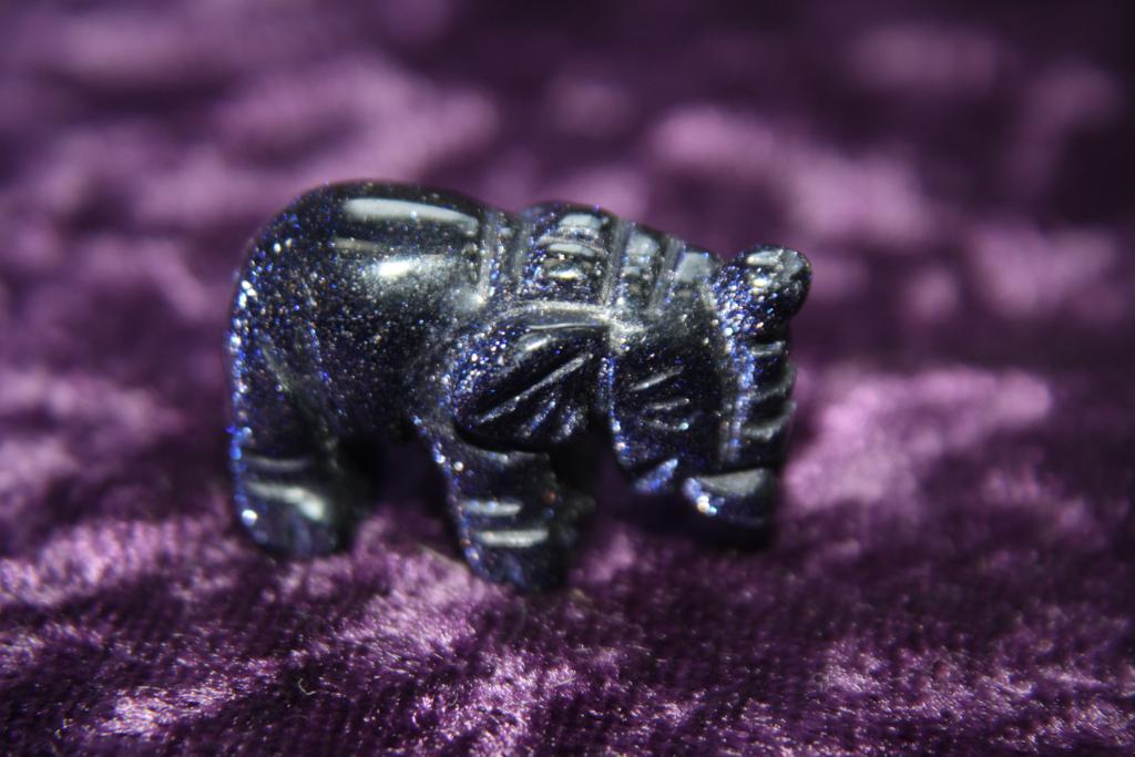 Figurine - Elephant - Blue Goldstone - 25mm - Click Image to Close