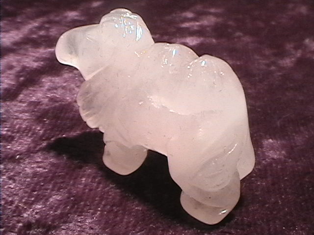 Figurine - Camel - Rose Quartz - 25mm - Click Image to Close