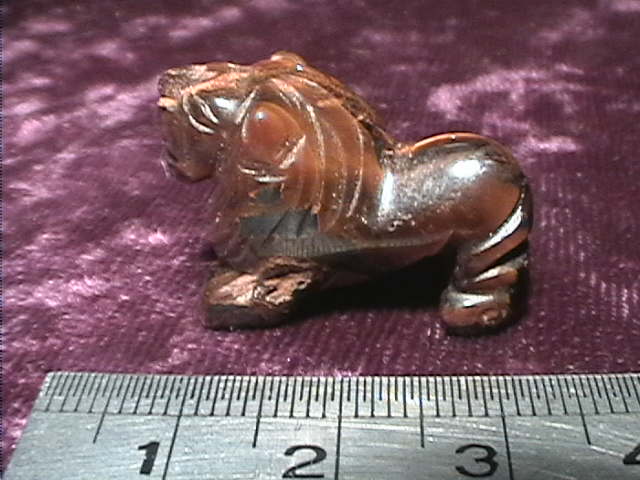 Figurine - Lion - Tiger Eye - 25mm - Click Image to Close
