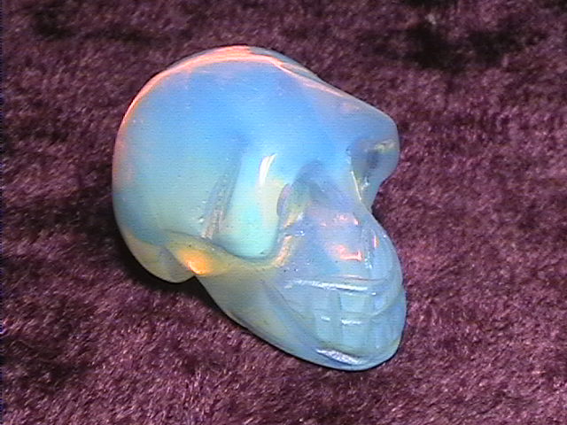 Figurine - Skull - Opalite - 25mm - Click Image to Close