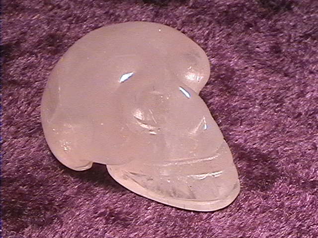 Figurine - Skull - Rose Quartz - 25mm - Click Image to Close