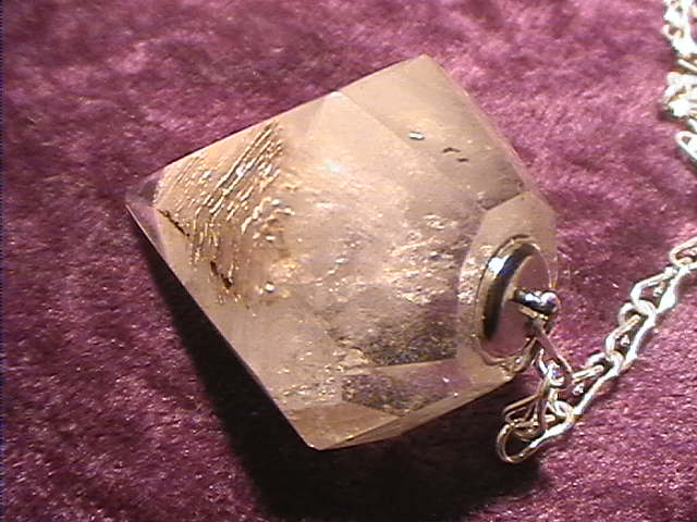 Pendulum - Quartz - Chlorite - Click Image to Close