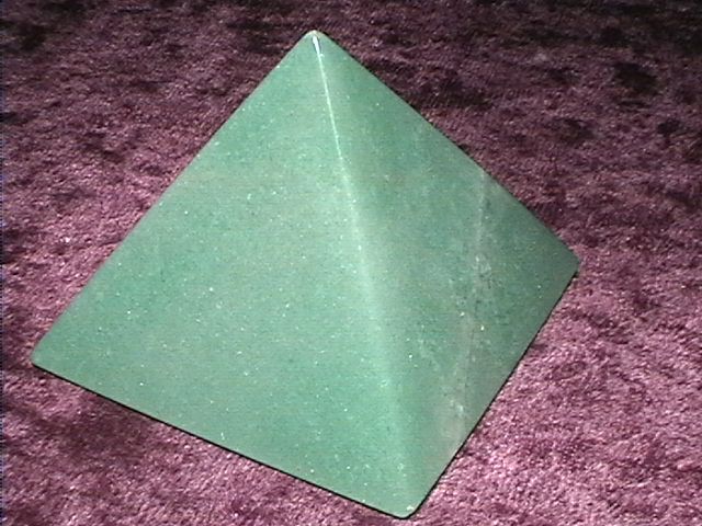 Pyramid - Aventurine - Green - 50mm - Click Image to Close