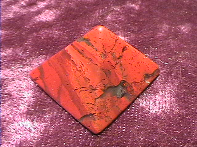 Pyramid - Jasper - Snakeskin - 20mm - Click Image to Close